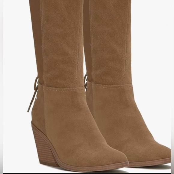 Lucky Brand Women's Mekinna Knee-High Bootie Fashion Boot - Picture 1 of 5